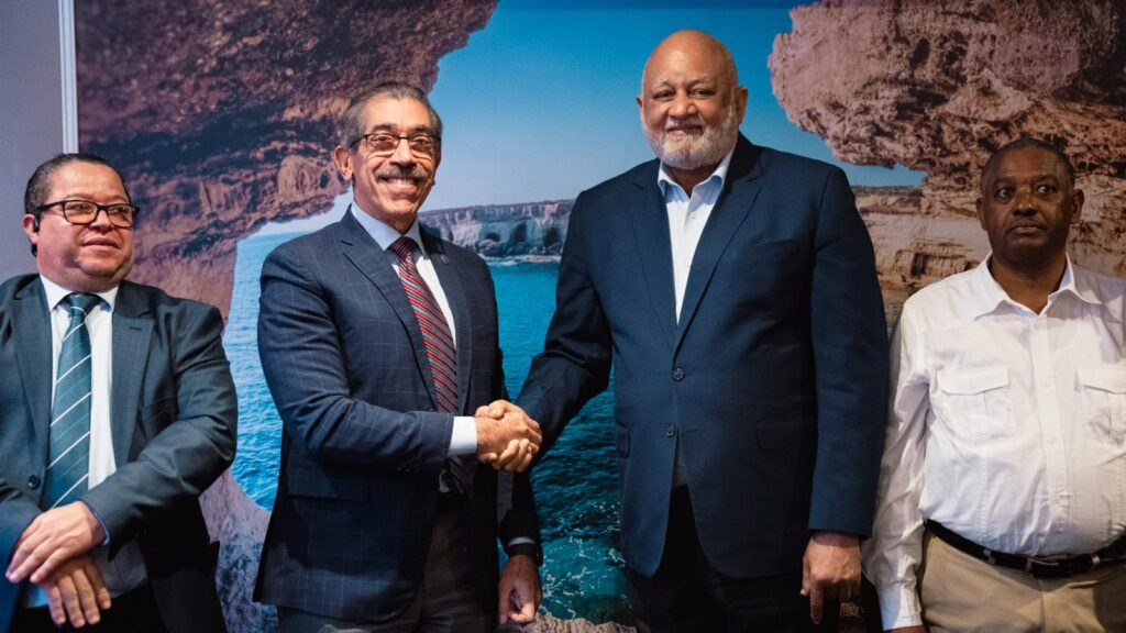 Roberto Fulcar respalda al doctor Jorge Asjana para la Rectoría de la UASD