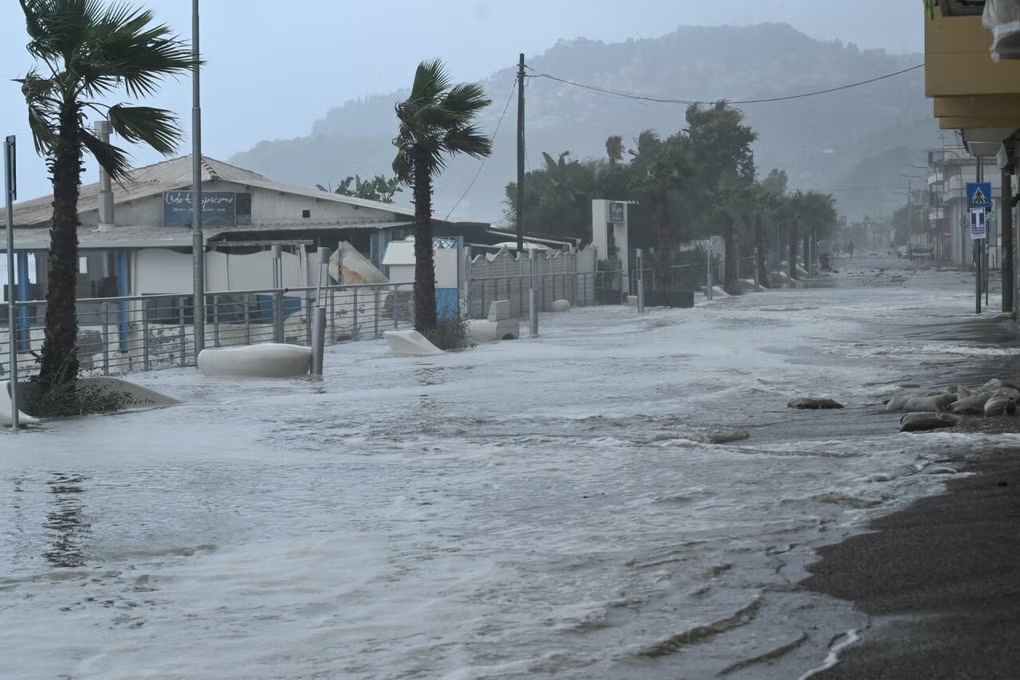 El Ciclón Harry siembra el caos en el sur de Italia con inundaciones y evacuaciones masivas